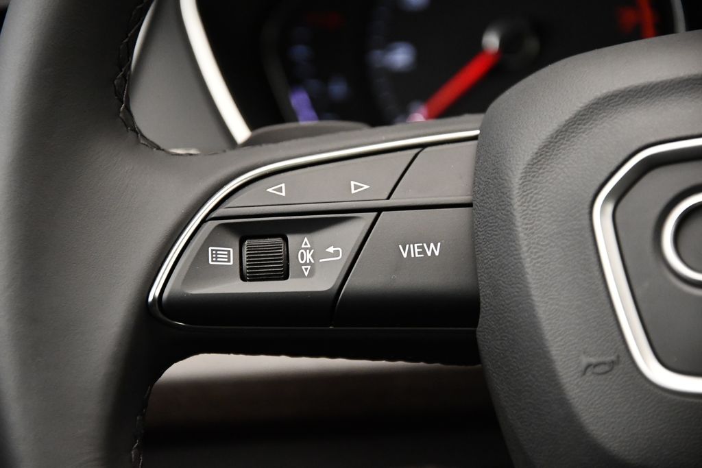 Thumbnail: 2025 Audi Q5 - 24