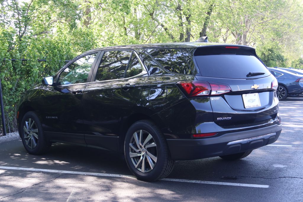 Thumbnail: 2023 Chevrolet Equinox - 8