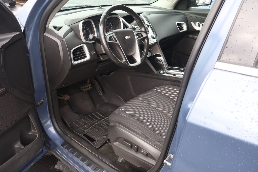 Thumbnail: 2012 Chevrolet Equinox - 8