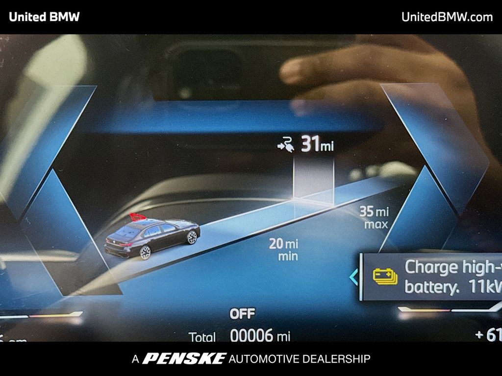 Thumbnail: 2026 BMW i7 - 7