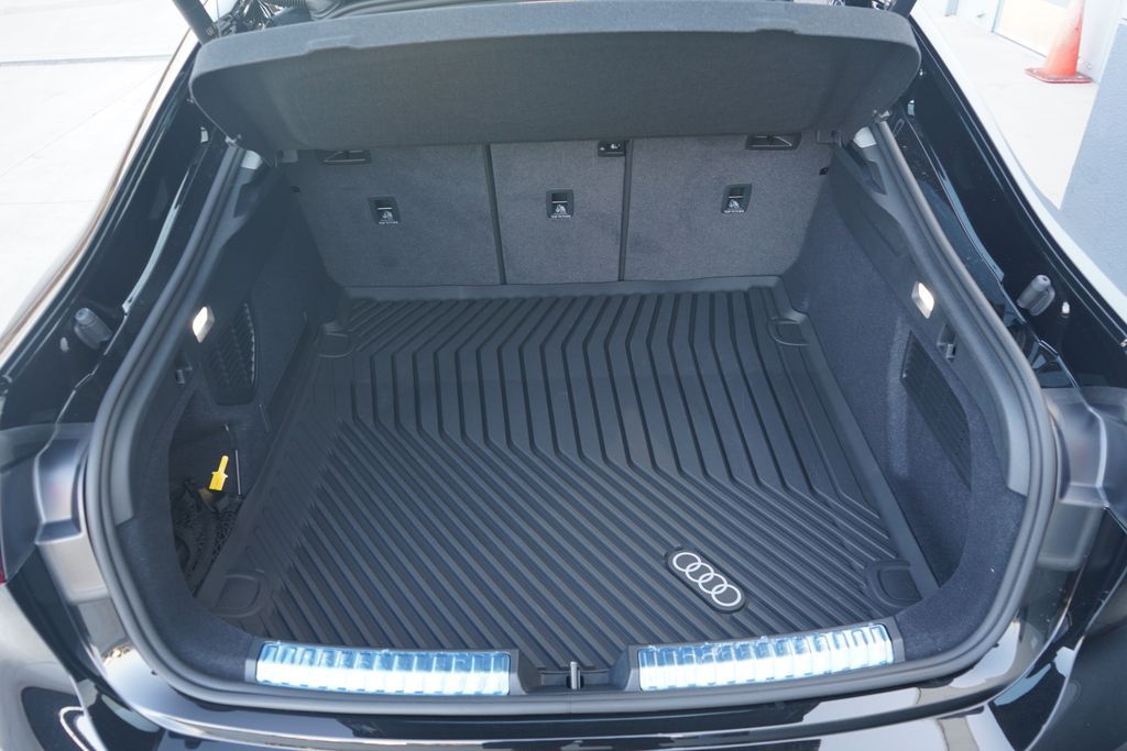 Thumbnail: 2026 Audi A5 - 11