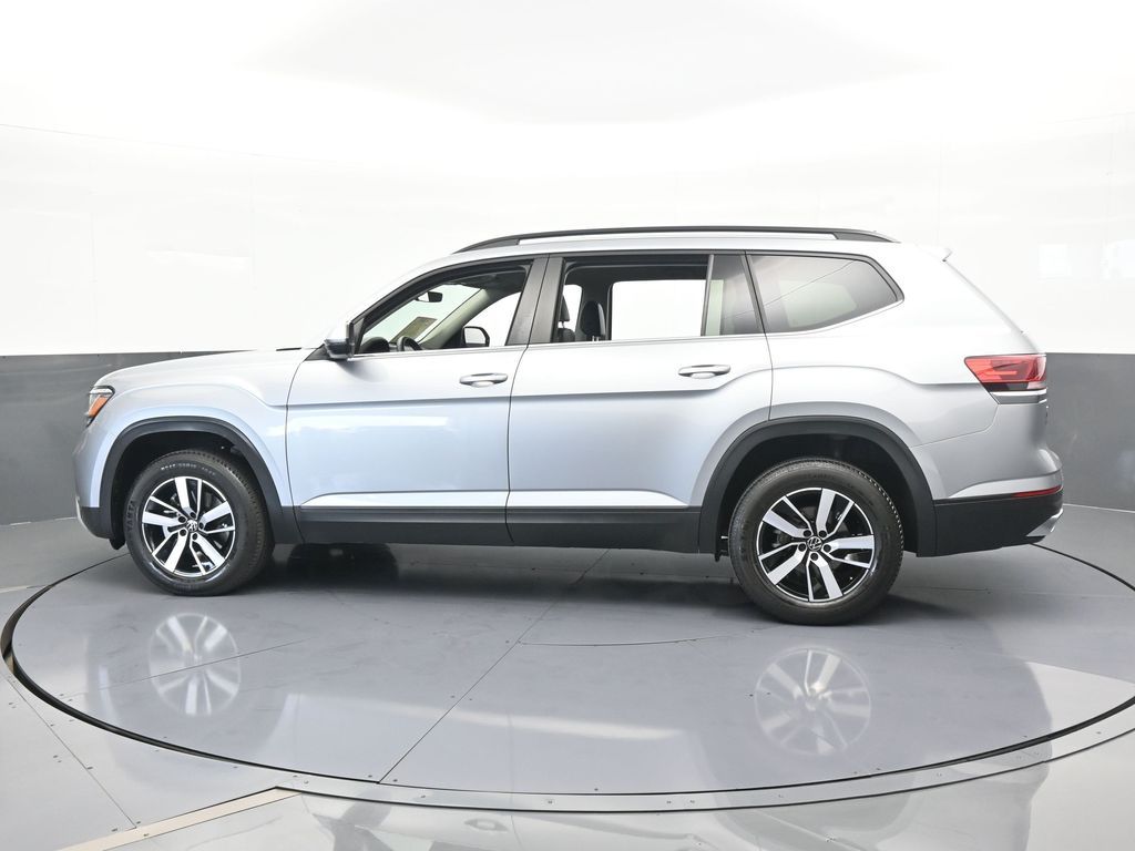 Used 2022 Volkswagen Atlas SE with VIN 1V2DP2CA0NC545956 for sale in Miami, FL
