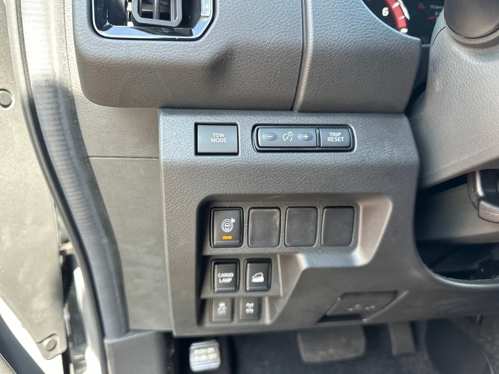 2025 Nissan Frontier PRO-4X photo
