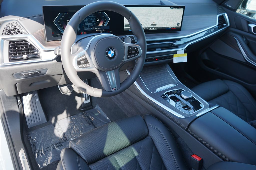Thumbnail: 2026 BMW X5 - 11