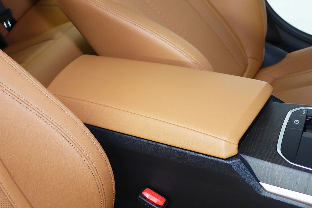 Thumbnail: 2024 BMW i4 - 16