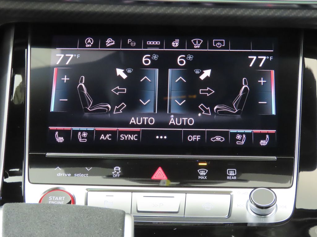 Thumbnail: 2026 Audi RS Q8 - 19