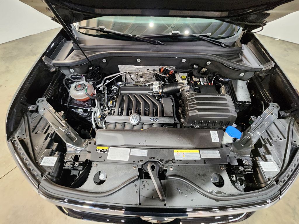2021 Volkswagen Atlas Cross Sport 3.6L V6 SEL Premium R-Line