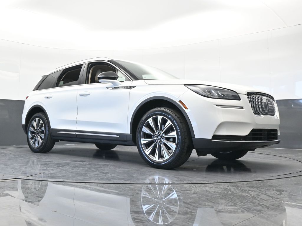 Used 2022 White Metallic Lincoln Reserve image 68