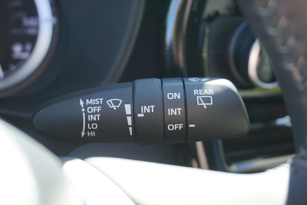 Thumbnail: 2024 Toyota Highlander - 29