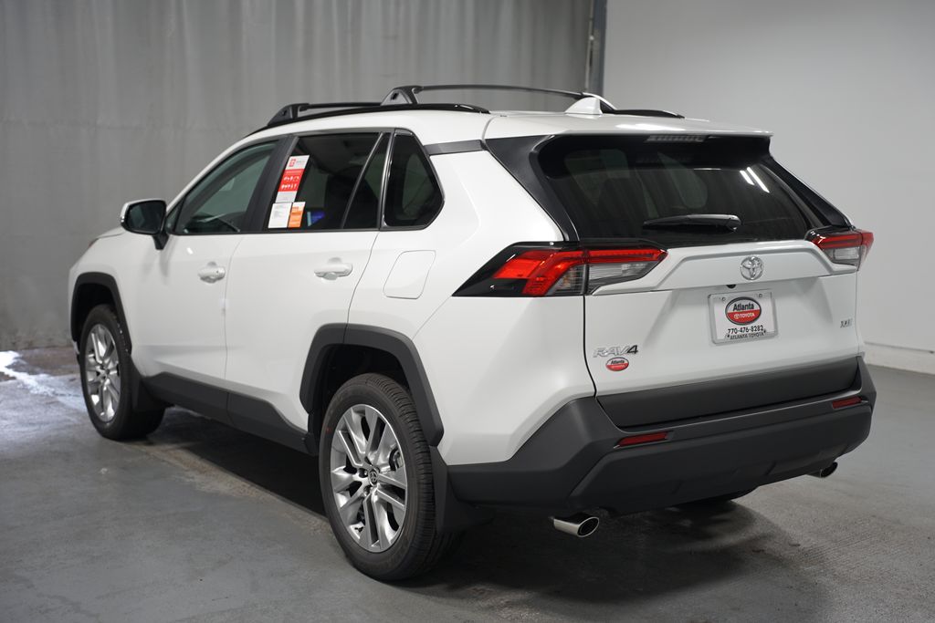 2025 Toyota RAV4 XLE Premium 6