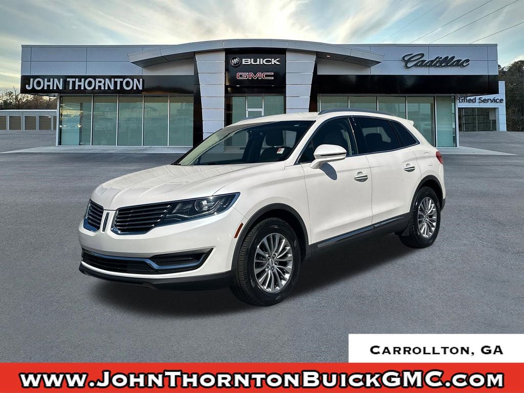 White Platinum Metallic Tri-Coat 2017 Lincoln MKX Select FWD SUV / Crossover Front-Wheel Drive 6-Speed Automatic