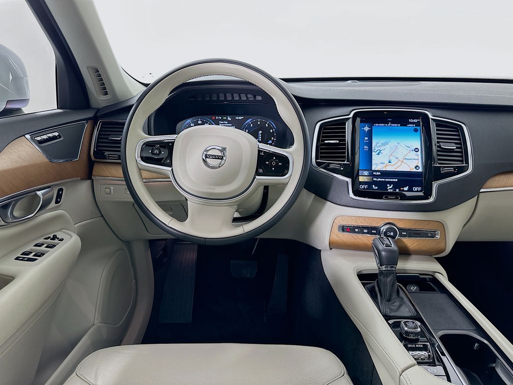 Thumbnail: 2021 Volvo XC90 - 23