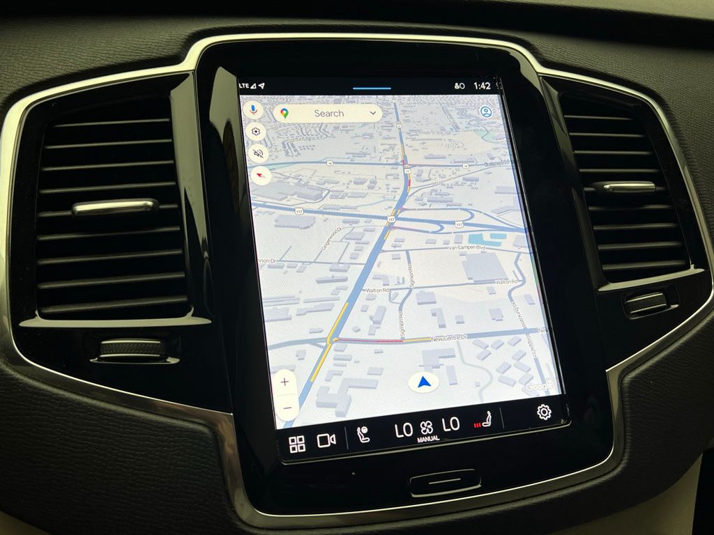 Thumbnail: 2023 Volvo XC90 - 13
