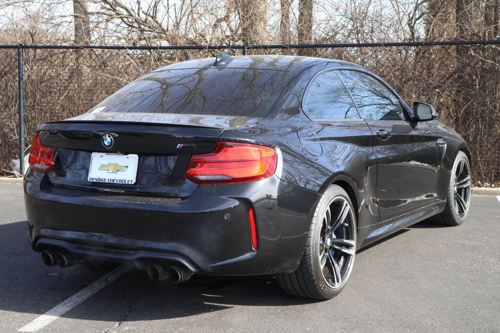 2018 BMW M2  8