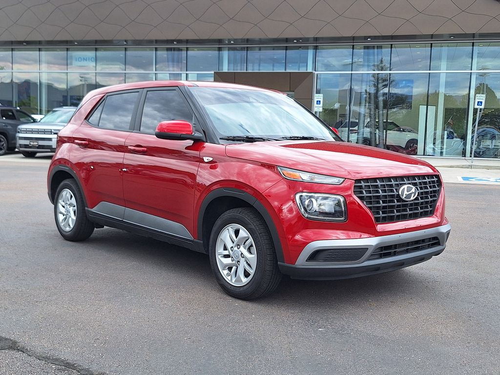 Scarlet Red Pearl 2022 Hyundai Venue SUV / Crossover Front-Wheel Drive Continuously Variable Transmission