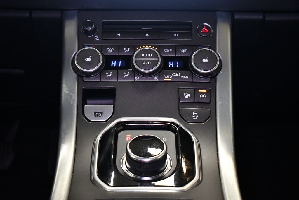 Thumbnail: 2017 Land Rover Range Rover Evoque - 17