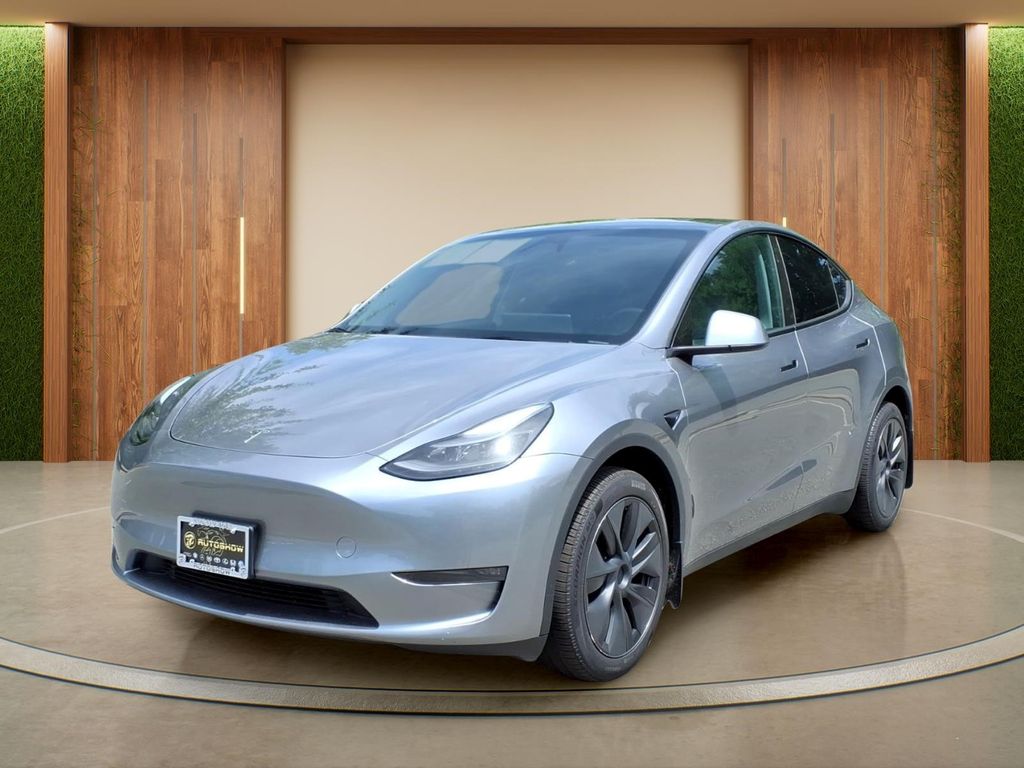 TeslaModel Y27
