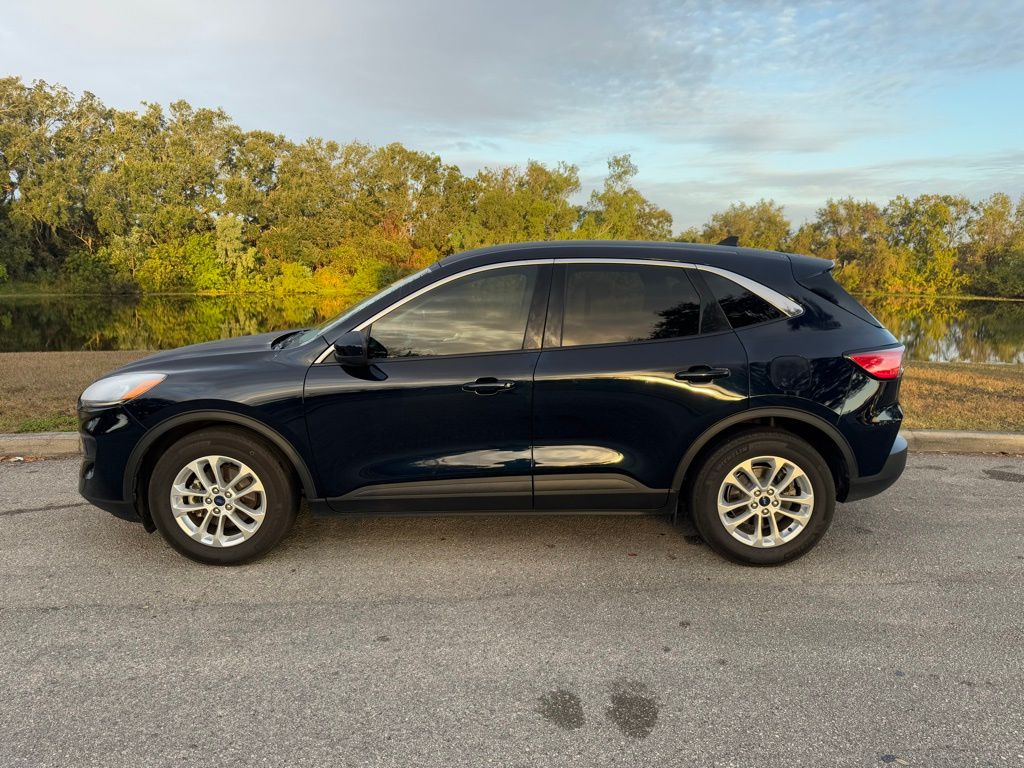 2021 Ford Escape SE 2