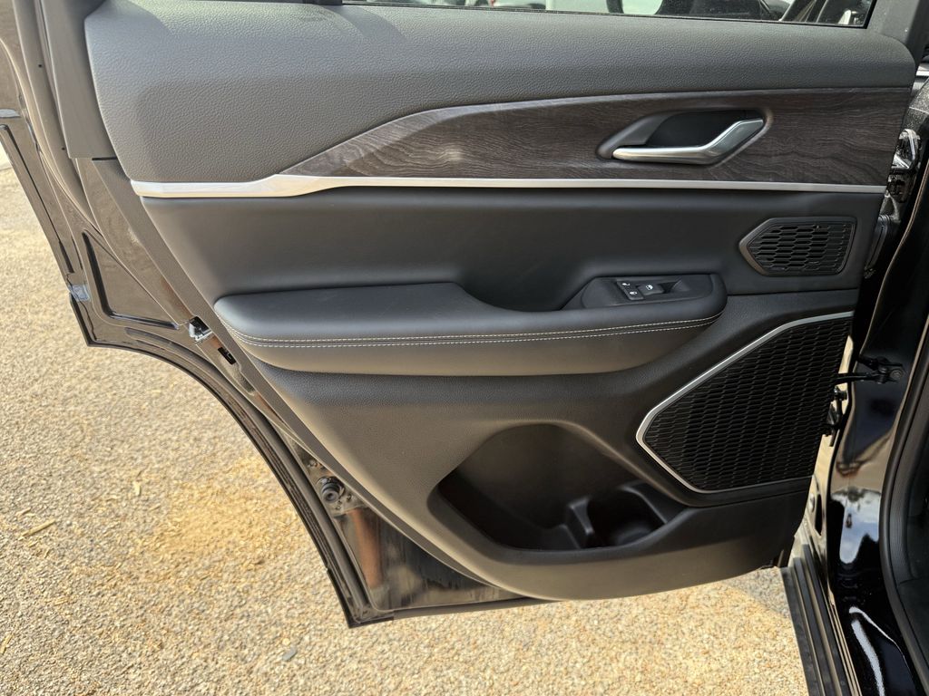 2025 Jeep Grand Cherokee Limited Black at DeMontrond Gulf Freeway