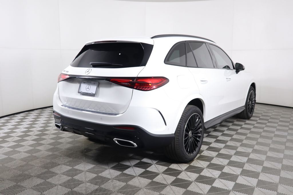 2025 Mercedes-Benz GLC 300 5