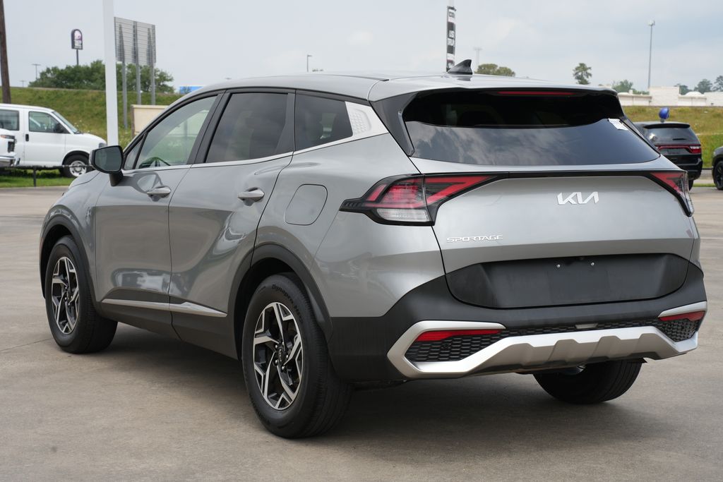 2023 Kia Sportage LX - 3
