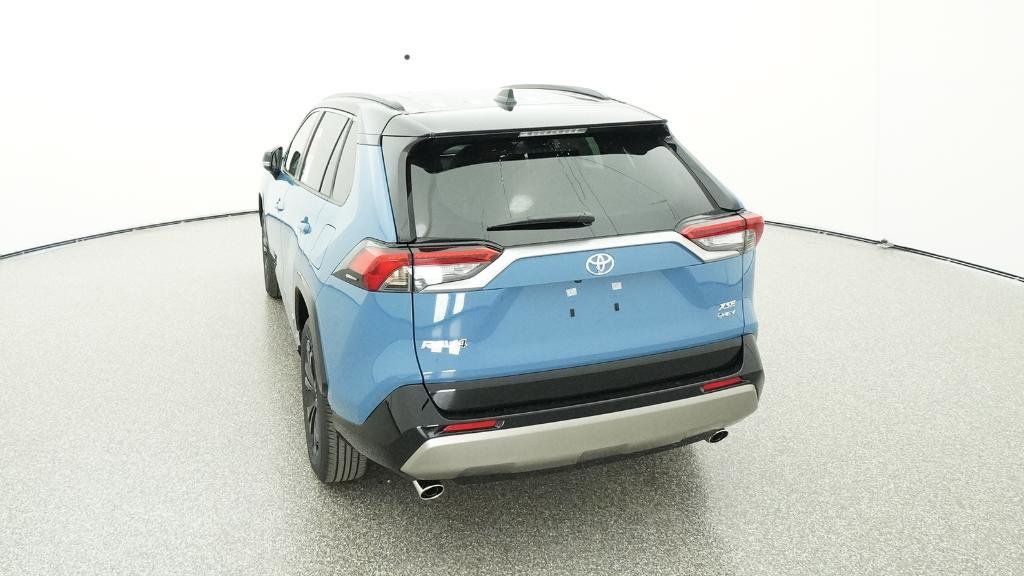 Thumbnail: 2025 Toyota RAV4 - 32