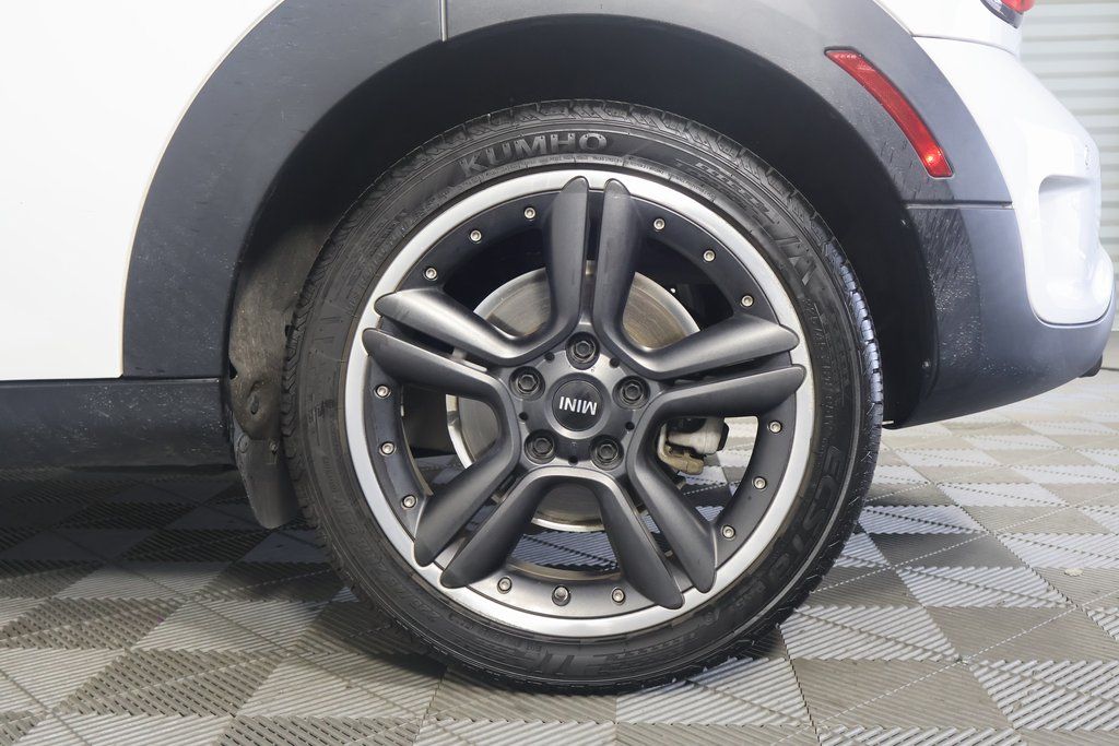 2015 MINI Cooper Countryman Base 16