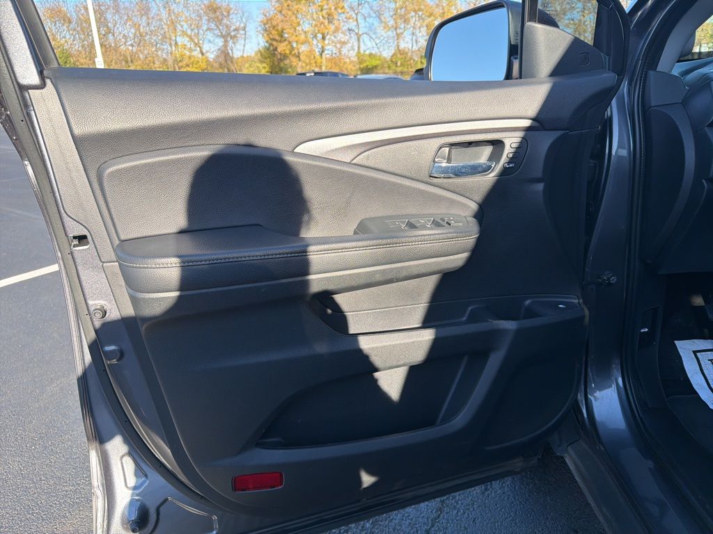 Thumbnail: 2023 Honda Ridgeline - 19