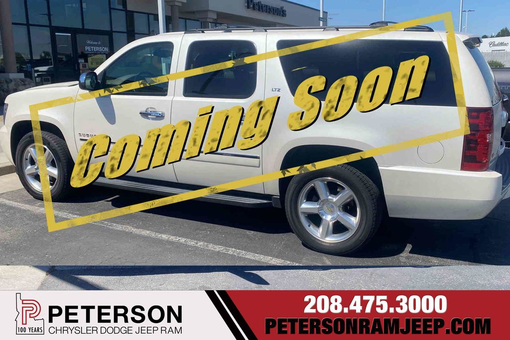  2011 Chevrolet Suburban 1500 LTZ 4WD   