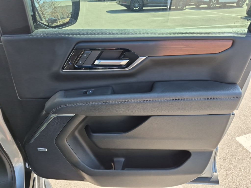 Used Car 2025 Gmc Yukon Xl  Denali For Sale Under $70,000 In Austin, Texas