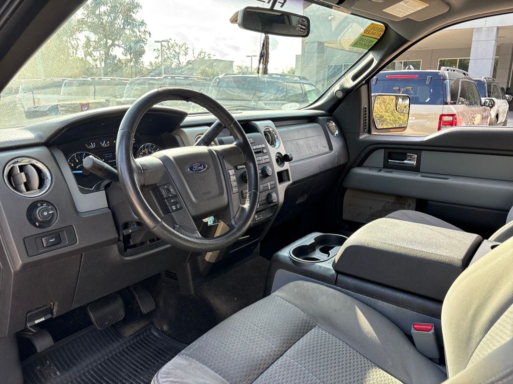 2012 Ford F-150 XLT photo 4