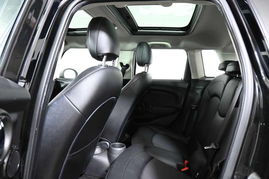 Thumbnail: 2016 MINI Cooper - 6