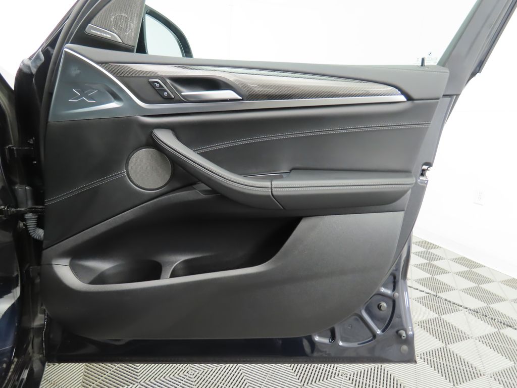 Thumbnail: 2023 BMW X3 - 24