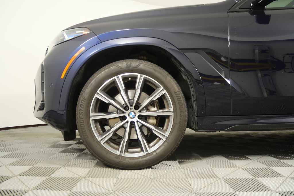 Thumbnail: 2025 BMW X6 - 7