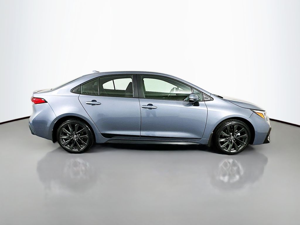 Thumbnail: 2025 Toyota Corolla - 4