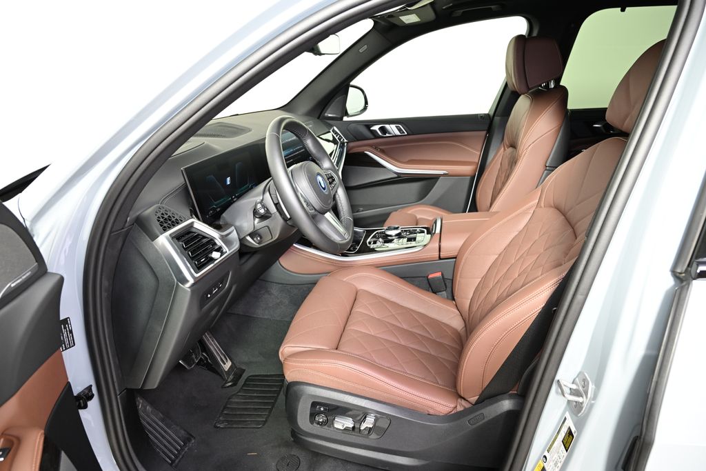 2025 BMW X5 xDrive50e 14