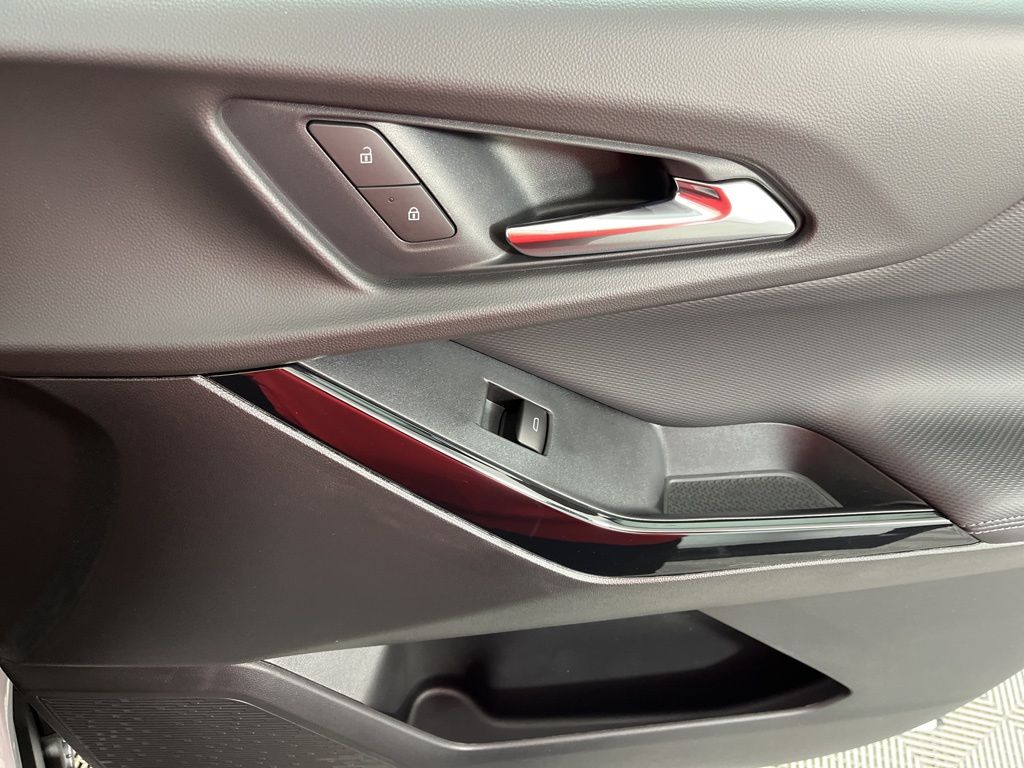 Thumbnail: 2026 Chevrolet Equinox - 11