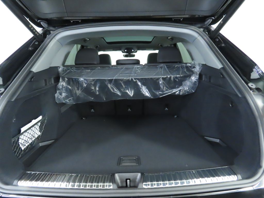 Thumbnail: 2025 Audi Q5 - 30