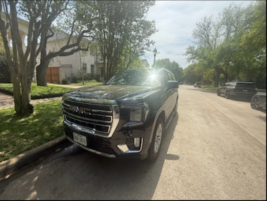 Onyx Black 2021 GMC Yukon SLT RWD SUV / Crossover 4X2