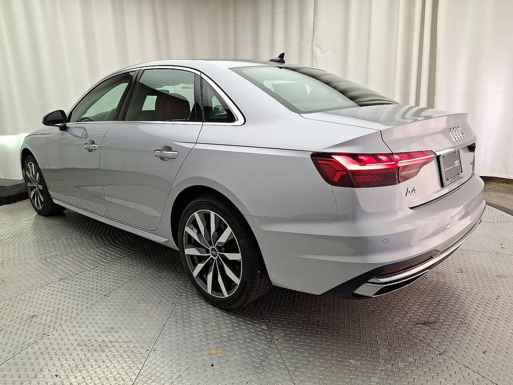 Thumbnail: 2022 Audi A4 - 5