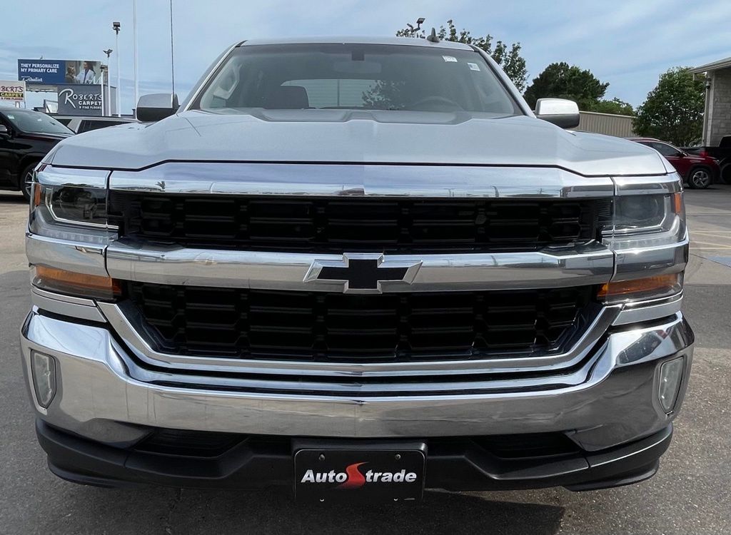 2018 Chevrolet Silverado 1500 LT Silver at Bravo Nissan