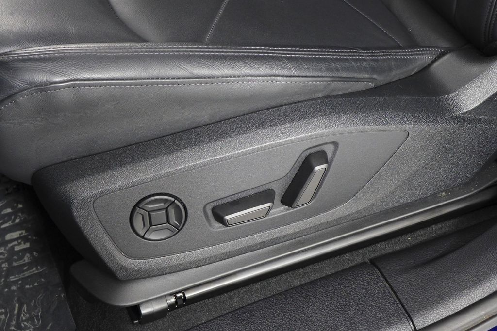 Thumbnail: 2022 Audi Q3 - 23