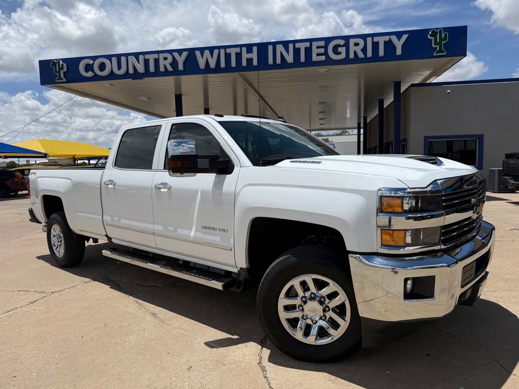 Summit White 2017 Chevrolet Silverado 3500HD Pickup Truck Four-Wheel Drive 6-Speed Automatic