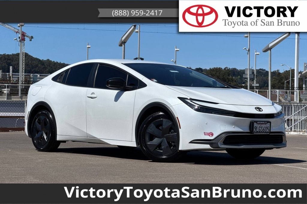 White (Wind Chill Pearl) 2024 Toyota Prius Prime SE FWD Hatchback Front-Wheel Drive Continuously Variable Transmission