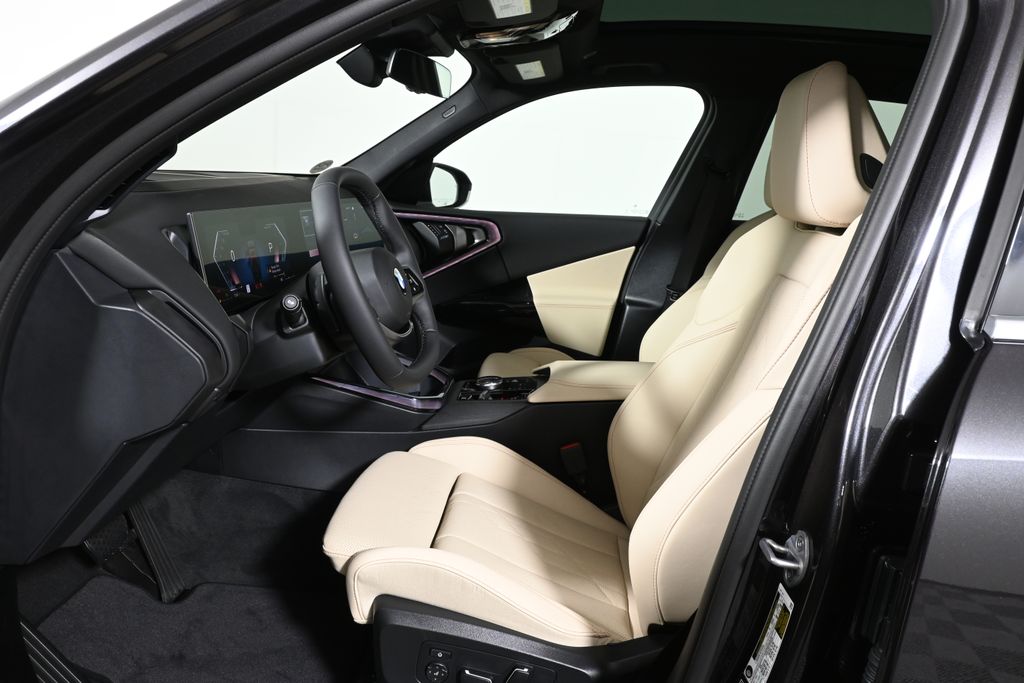 Thumbnail: 2026 BMW X3 - 3