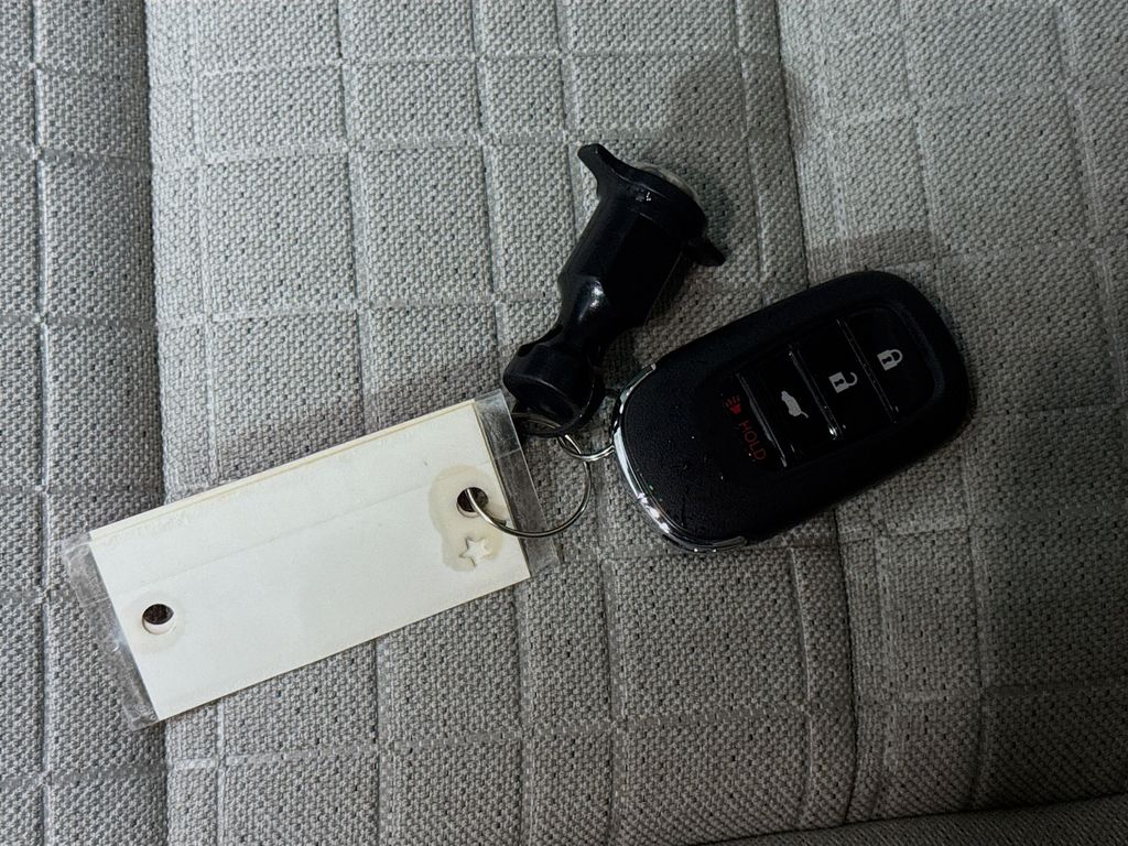 2025 Honda HR-V LX photo