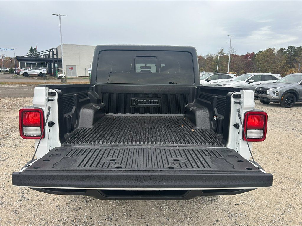 2023 Jeep Gladiator Overland 7