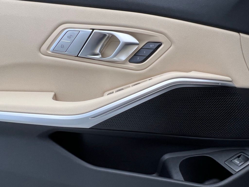 Thumbnail: 2026 BMW 3 Series - 21