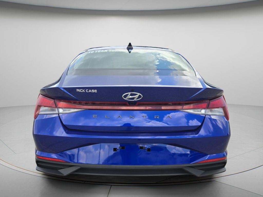 2023 Hyundai Elantra - $18,499