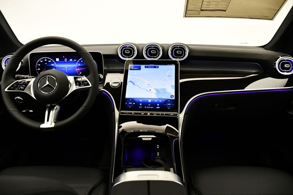 2025 Mercedes-Benz GLC 300 19